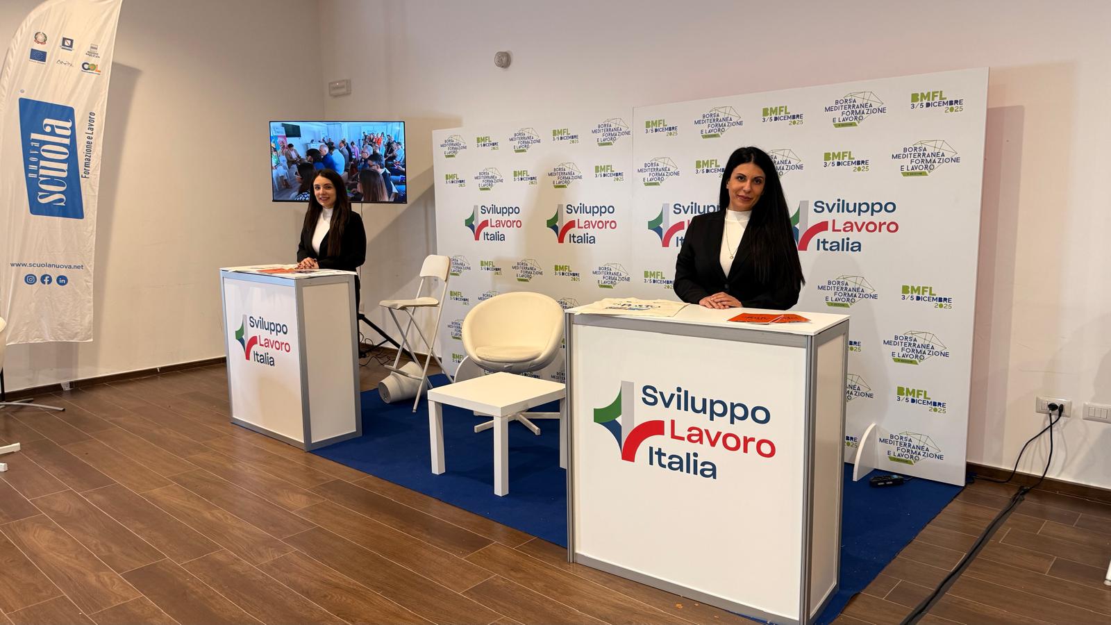 Il desk di Sviluppo Lavoro Italia alla Borsa Mediterranea della Formazione e del Lavoro