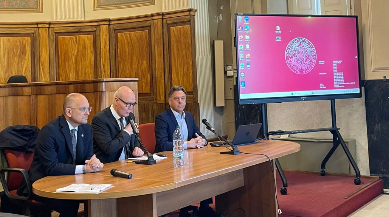 Apertura lavori